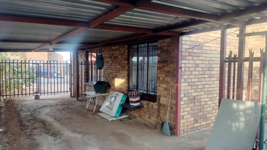 3 Bedroom Property for Sale in Blomanda Free State